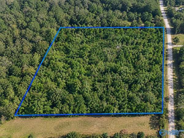 10 Acres of Residential Land for Sale in Huntsville, Alabama