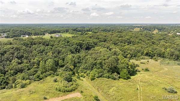 9.89 Acres of Land for Sale in Carlinville, Illinois