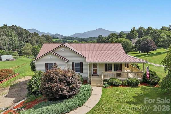2.18 Acres of Land with Home for Lease in Waynesville, North Carolina