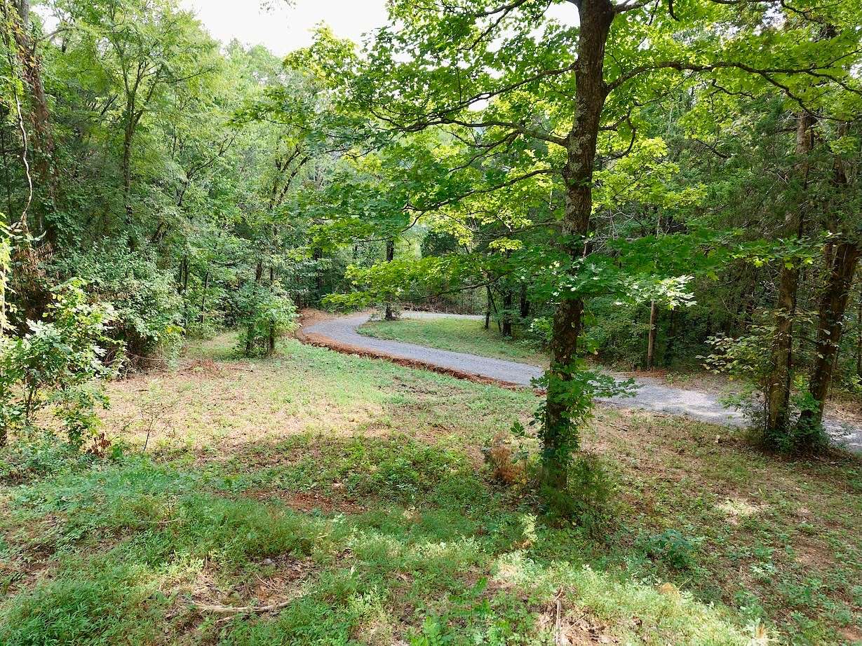 9 Acres of Residential Land for Sale in Bradyville, Tennessee