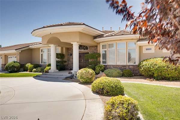 2 Acres of Land with Home for Sale in Las Vegas, Nevada