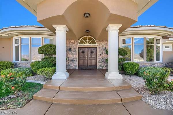 2 Acres of Land with Home for Sale in Las Vegas, Nevada