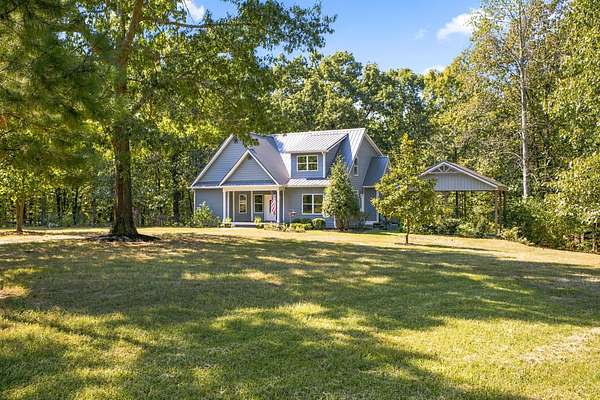 6 Acres of Land with Home for Sale in Franklin, Tennessee