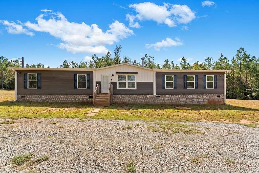 11.4 Acres of Land with Home for Sale in Abbeville, South Carolina