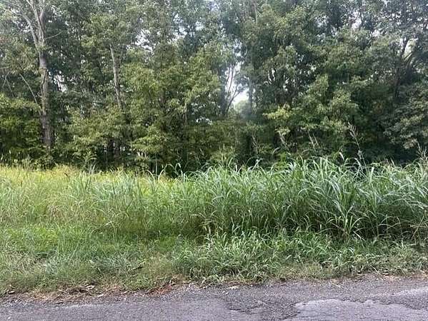 0.89 Acres of Residential Land for Sale in LaFayette, Georgia