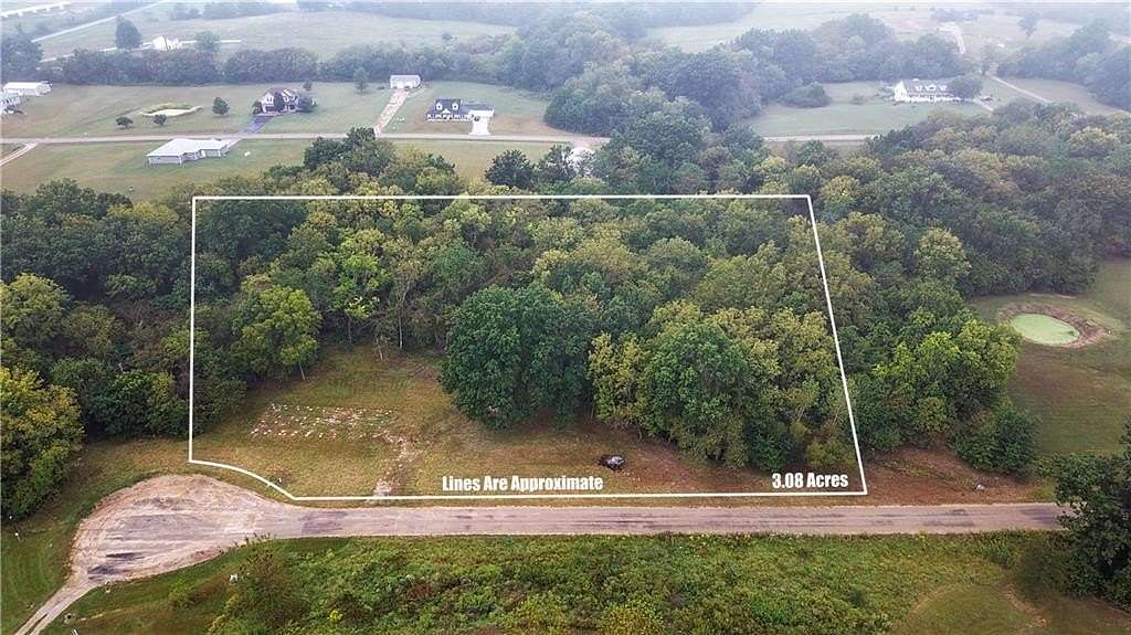 3.13 Acres of Residential Land for Sale in Centerview, Missouri