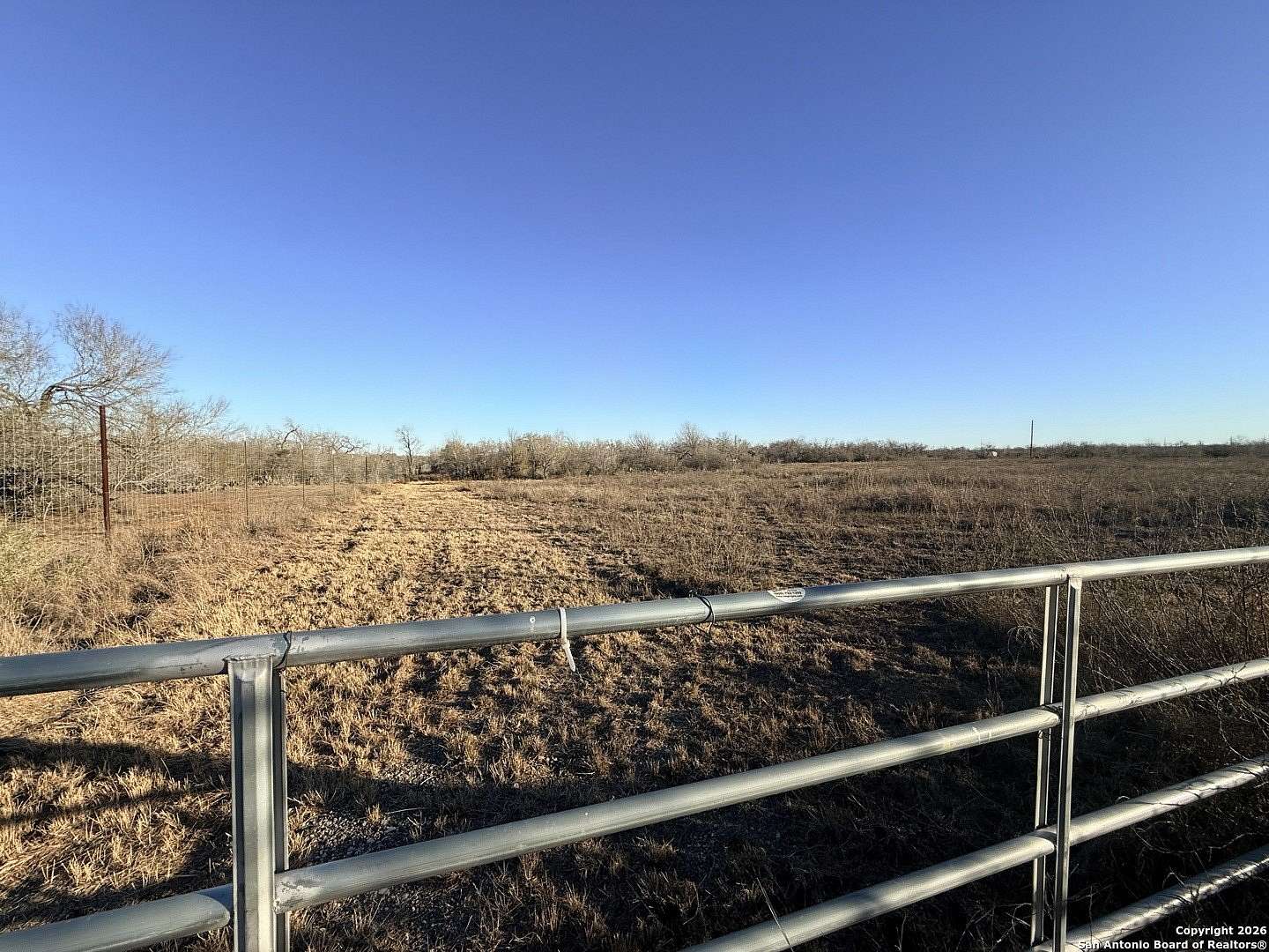 5 Acres of Residential Land for Sale in Pleasanton, Texas