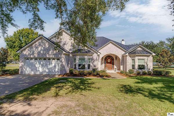 2.47 Acres of Land with Home for Sale in Jonesboro, Louisiana
