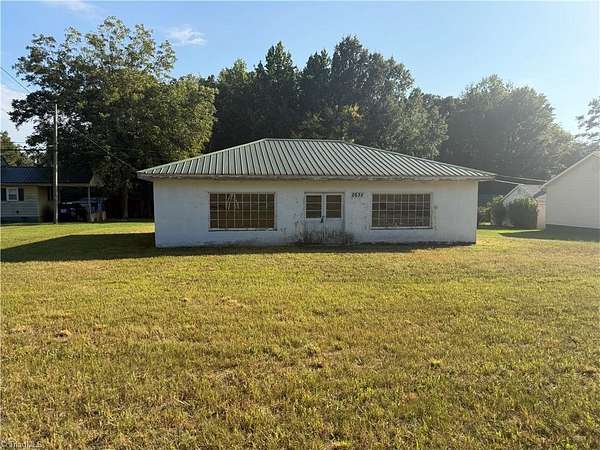 1 Acre of Residential Land for Sale in Cleveland, North Carolina