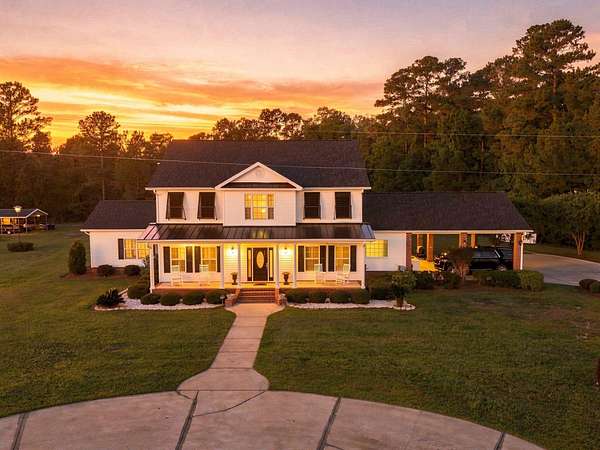 14 Acres of Recreational Land with Home for Sale in Conway, South Carolina