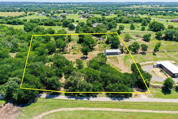 3.1 Acres of Residential Land for Sale in Gainesville, Texas