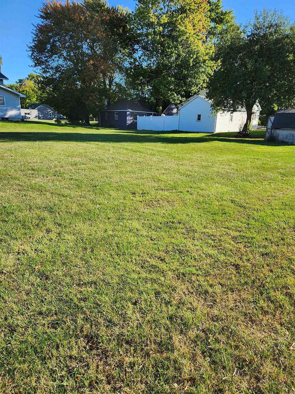 0.23 Acres of Residential Land for Sale in Essexville, Michigan