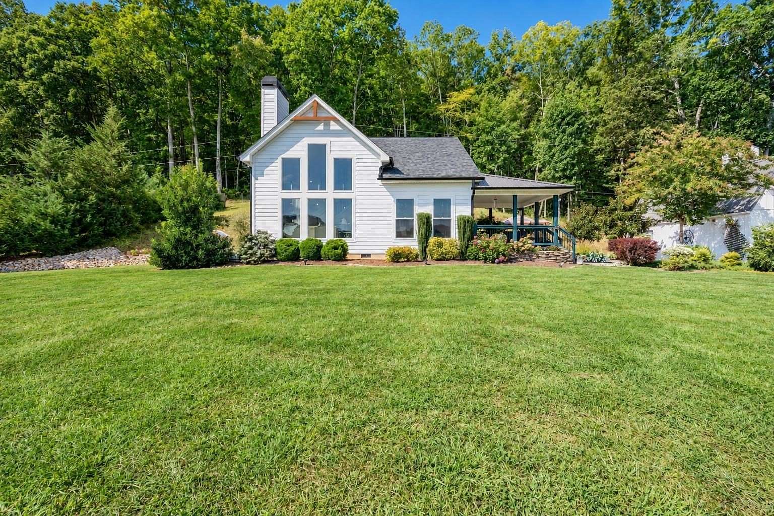 4.23 Acres of Land with Home for Sale in Hendersonville, North Carolina