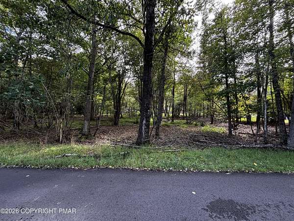 0.42 Acres of Residential Land for Sale in Mount Pocono, Pennsylvania