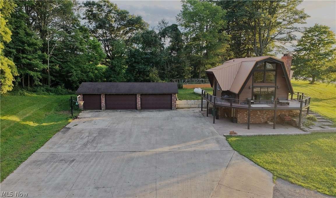 6 Acres of Land with Home for Auction in Utica, Ohio