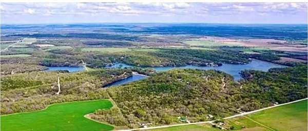 0.23 Acres of Residential Land for Sale in La Cygne, Kansas