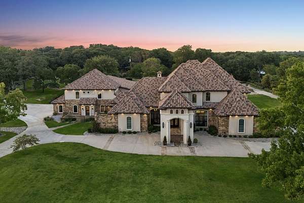 4.54 Acres of Land with Home for Sale in Colleyville, Texas