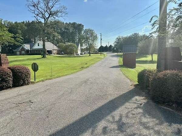 1.5 Acres of Residential Land for Sale in Ellisville, Mississippi