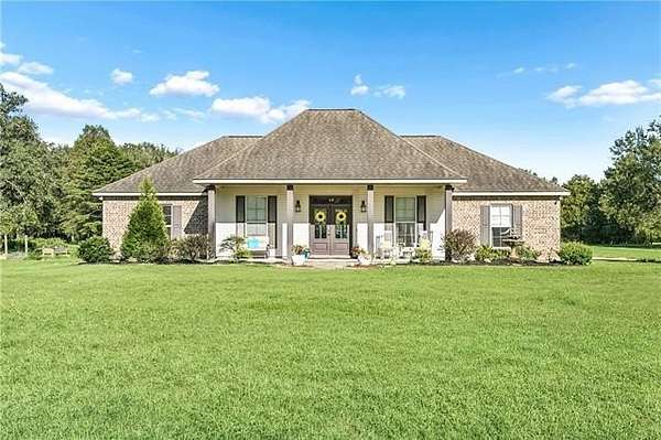 3 Acres of Land with Home for Sale in Ponchatoula, Louisiana