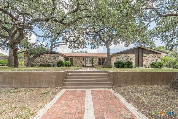 2.53 Acres of Land with Home for Sale in San Marcos, Texas