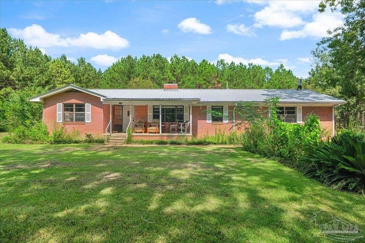 15 Acres of Land with Home for Sale in Jay, Florida