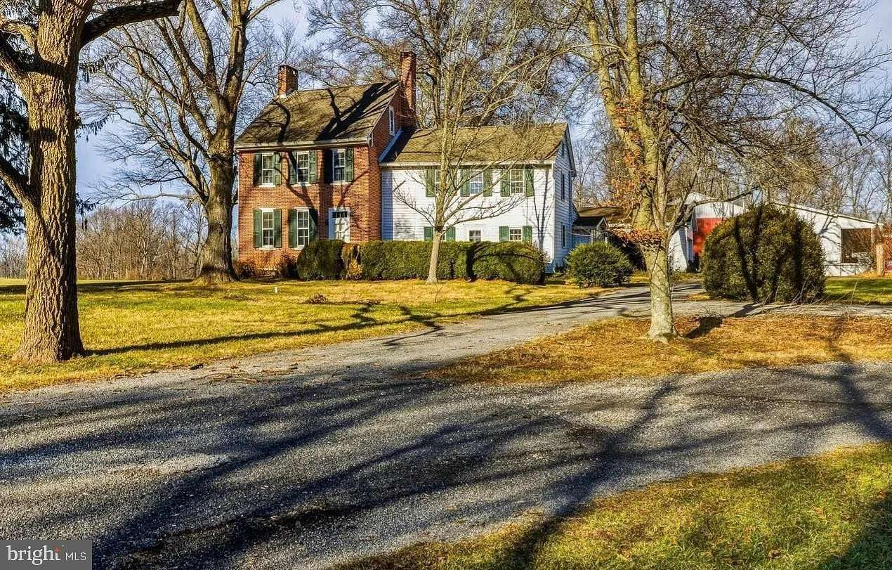 7.1 Acres of Land with Home for Sale in Mannington Township, New Jersey