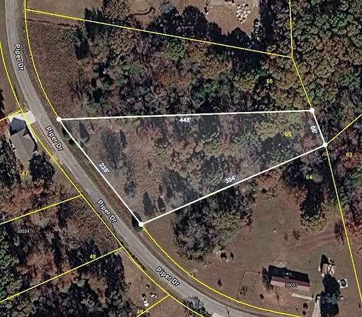 1 Acre of Residential Land for Sale in Bon Aqua, Tennessee