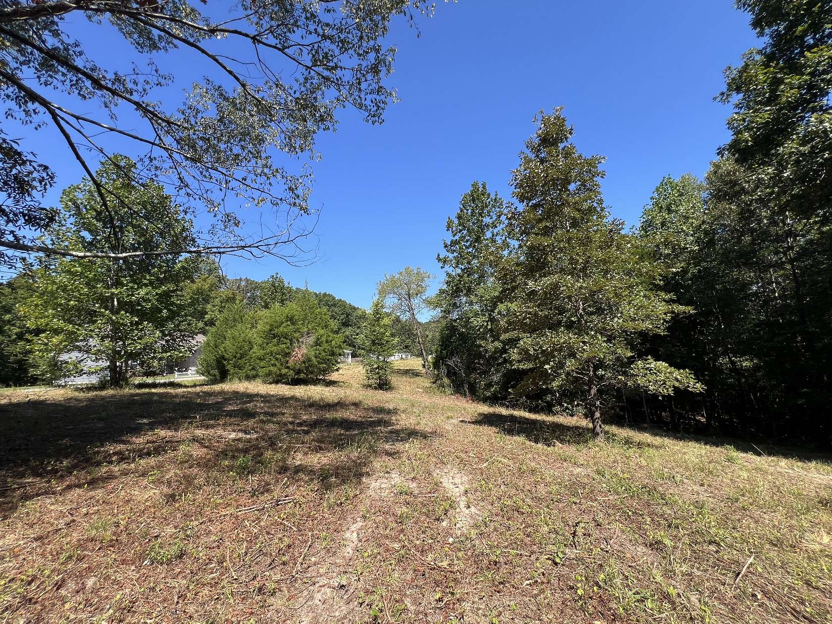 1.37 Acres of Residential Land for Sale in Bon Aqua, Tennessee