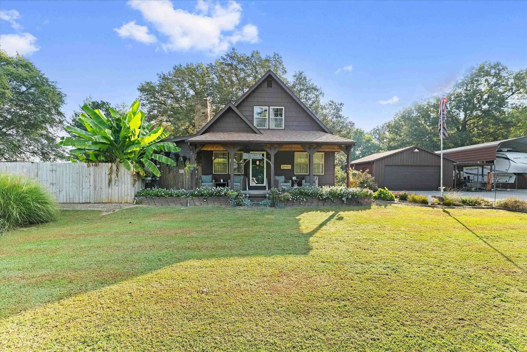 2 Acres of Land with Home for Sale in Henderson, Kentucky