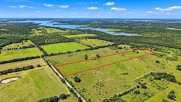 19.7 Acres of Land for Sale in Hillsboro, Texas