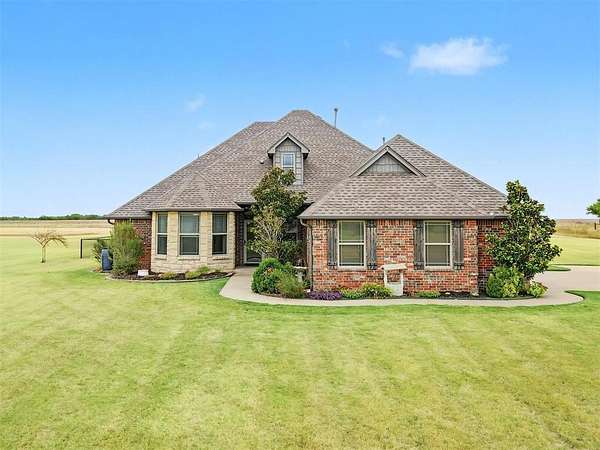 2.5 Acres of Land with Home for Sale in El Reno, Oklahoma