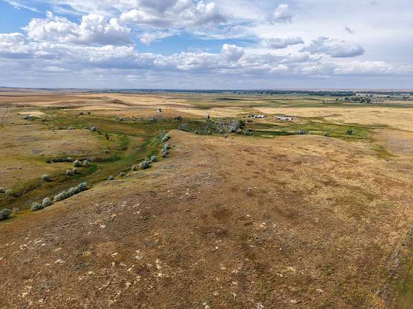 319 Acres of Land with Home for Sale in Chinook, Montana