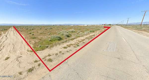 4.58 Acres of Residential Land for Sale in Rosamond, California
