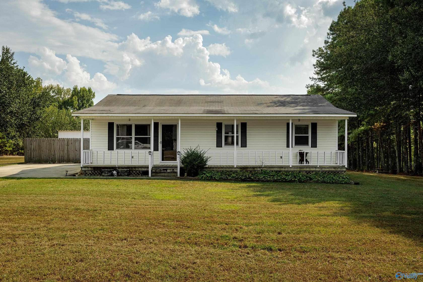 3 Acres of Land with Home for Sale in Trinity, Alabama