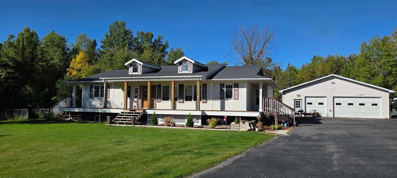 9.6 Acres of Land with Home for Sale in International Falls, Minnesota