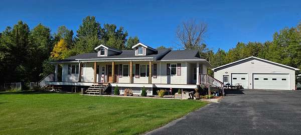 9.6 Acres of Land with Home for Sale in International Falls, Minnesota