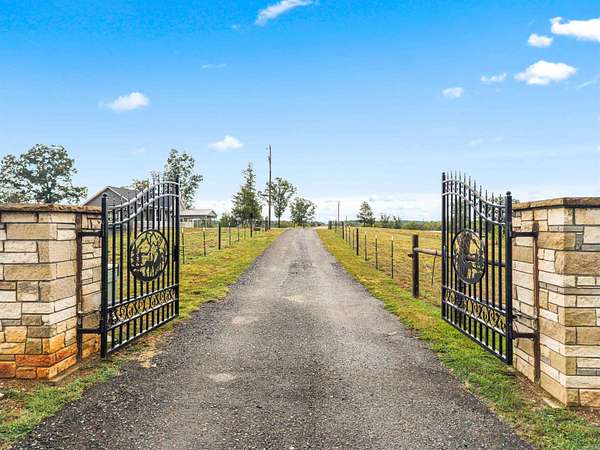 12 Acres of Land with Home for Sale in Lonsdale, Arkansas