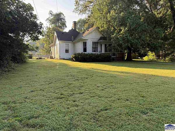 22 Acres of Land with Home for Sale in Brazil, Indiana