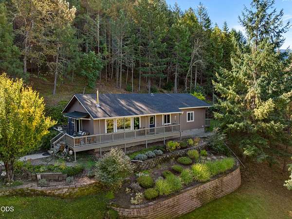 10.7 Acres of Recreational Land with Home for Sale in Applegate, Oregon