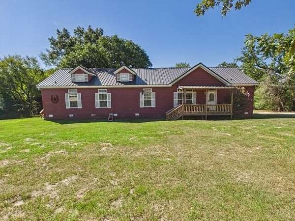 24 Acres of Recreational Land with Home for Sale in Athens, Texas