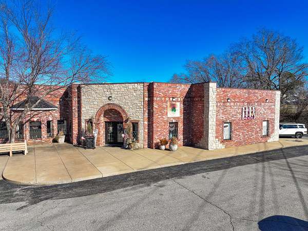 1.5 Acres of Improved Commercial Land for Sale in Grove, Oklahoma