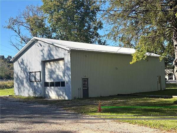 1.9 Acres of Land with Home for Sale in Zanesville, Ohio