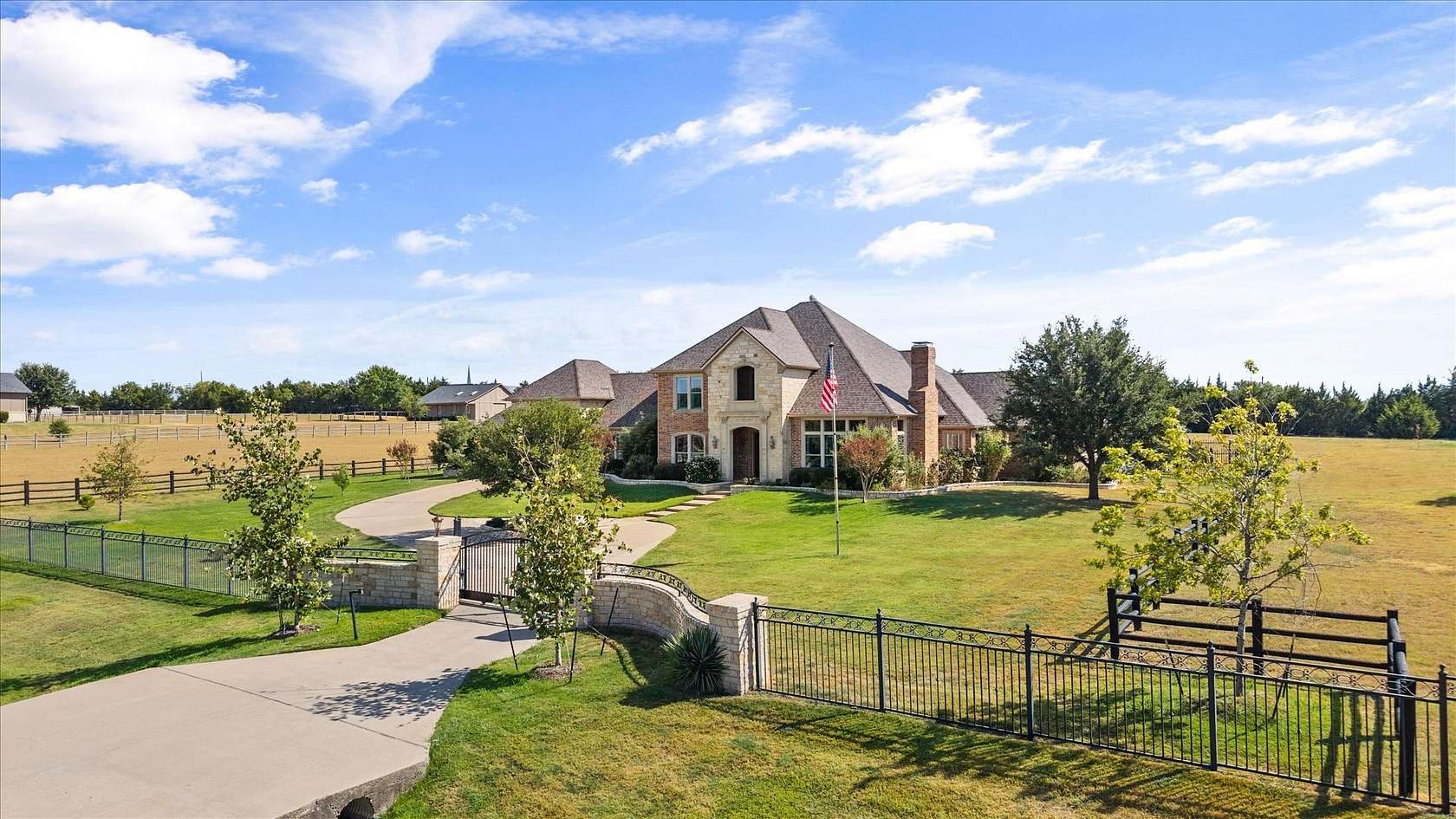 4.6 Acres of Land with Home for Sale in Rockwall, Texas