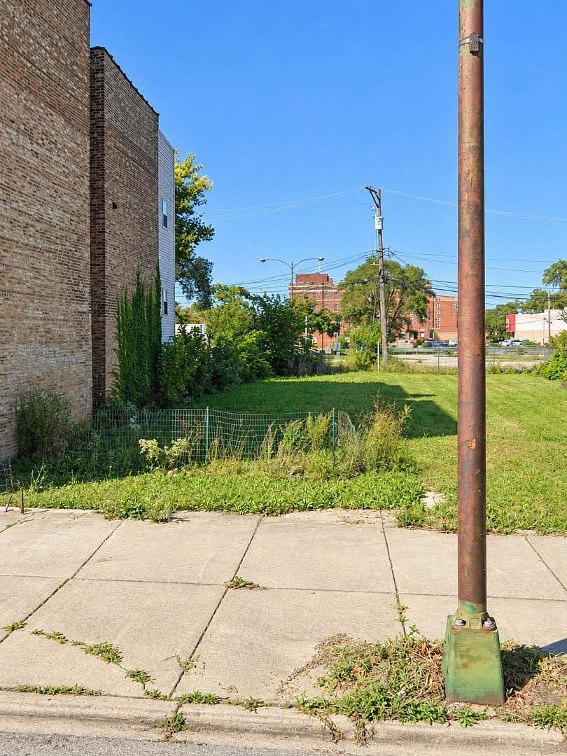 0.07 Acres of Land for Sale in Chicago, Illinois