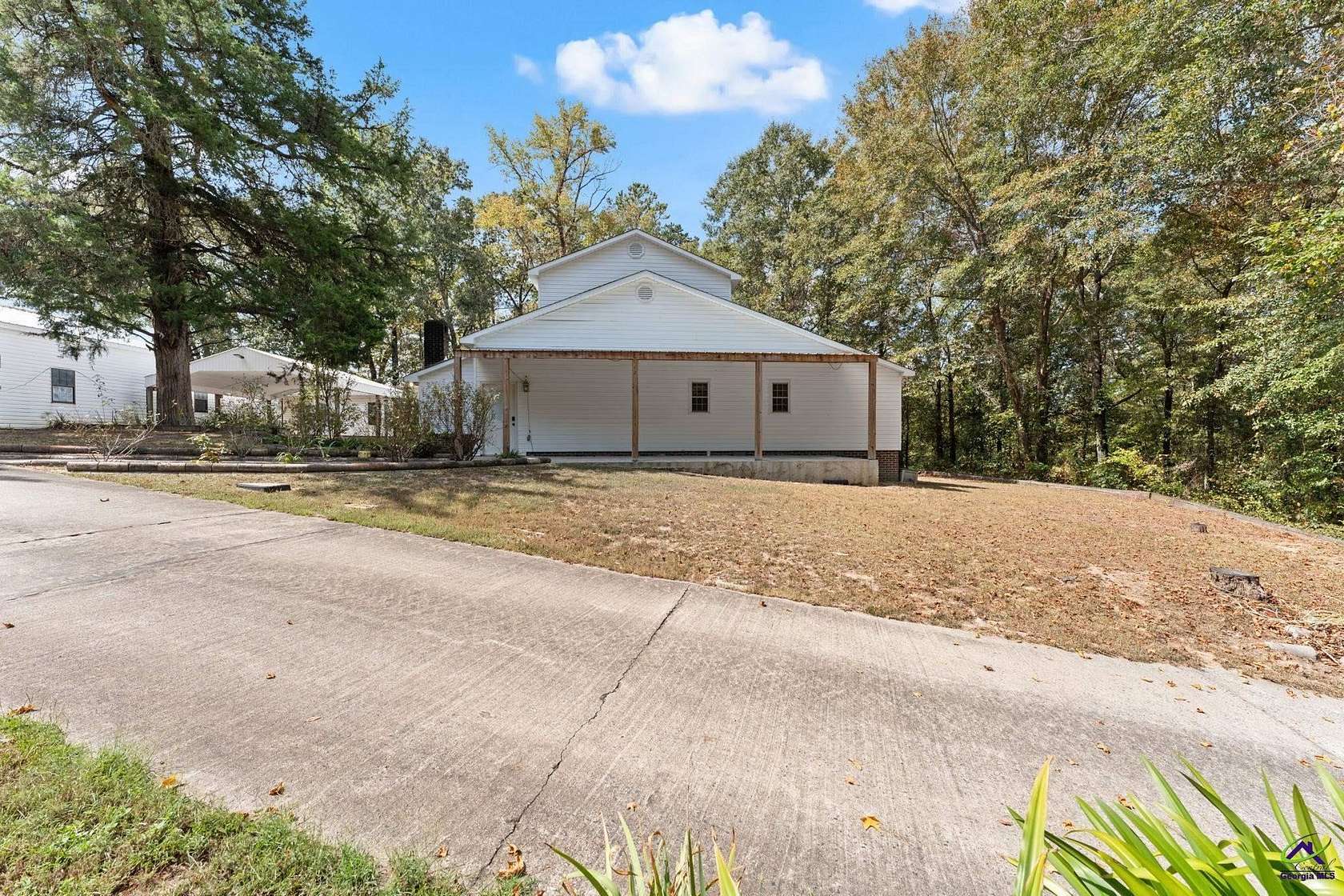 2.19 Acres of Land with Home for Sale in Macon, Georgia