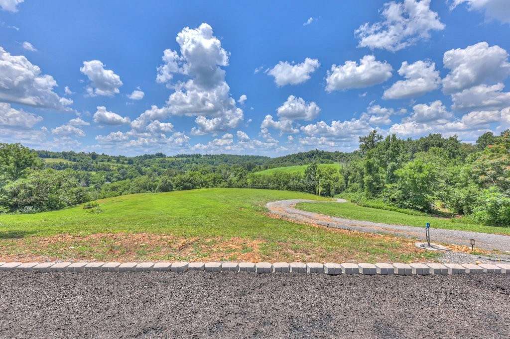 24 Acres of Recreational Land with Home for Sale in Shelbyville, Tennessee