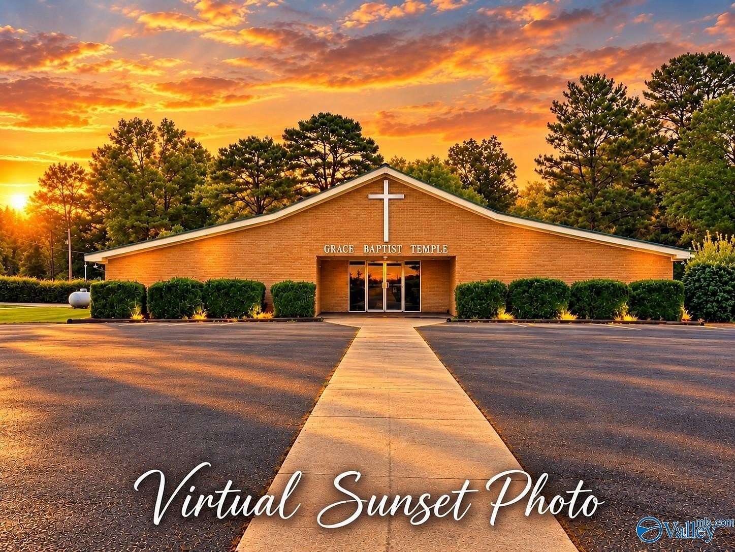 4.4 Acres of Improved Commercial Land for Sale in Albertville, Alabama