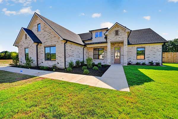 0.56 Acres of Residential Land for Sale in Athens, Texas