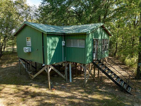 2.38 Acres of Land with Home for Sale in Augusta, Arkansas