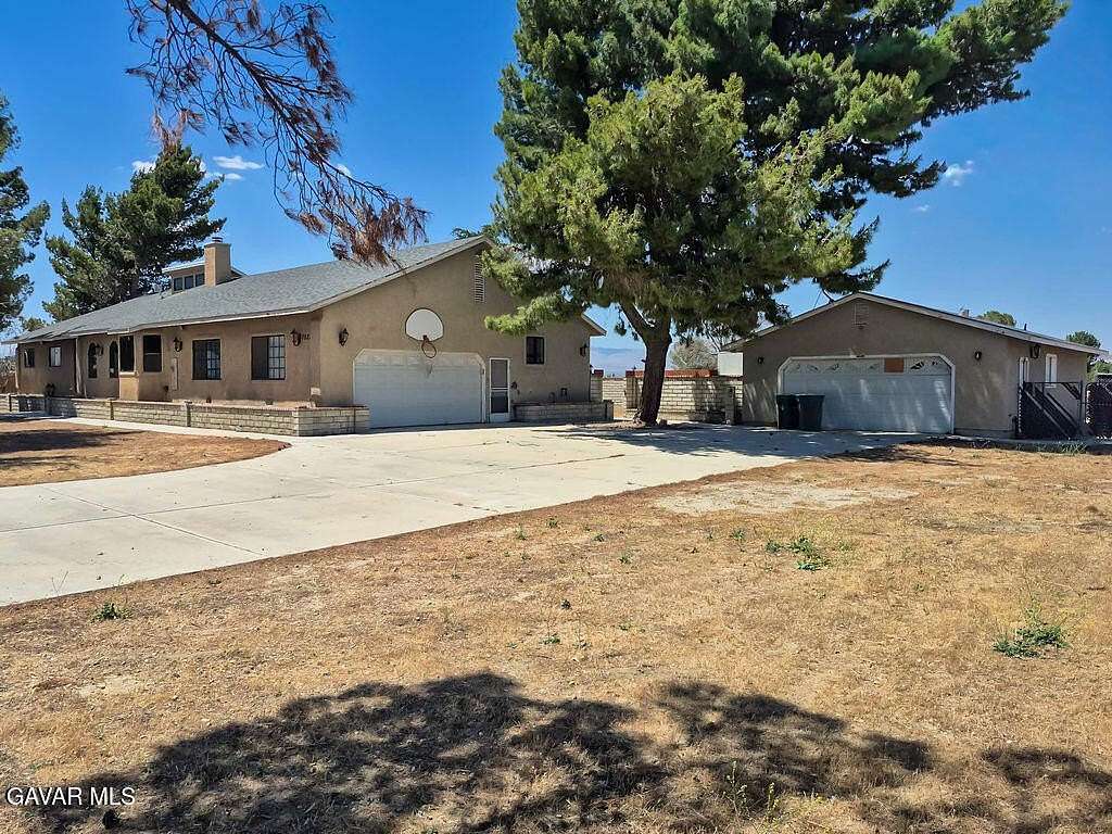 2.49 Acres of Land with Home for Sale in Rosamond, California